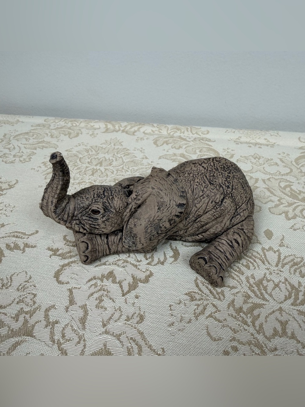 Vintage 1992 The Hero Murphy 3119 Marty Decorative Lying Elephant Figurine